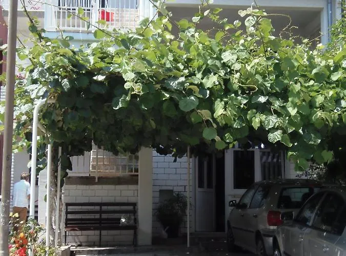 Apartments Lana